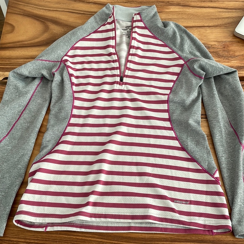 Patagonia 1/4 zip mid-layer, womens size small